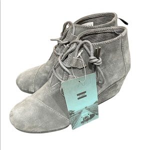 Toms Kala Women’s Wedge Ankle Boots